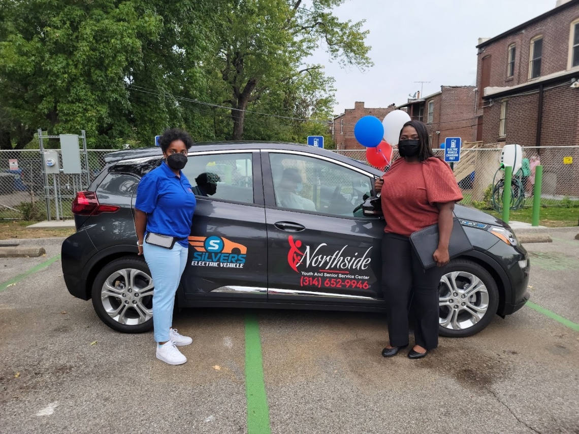 Community carsharing program to provided non-emergency rides to elders and distributed food to homebound seniors in St. Louis, MO
