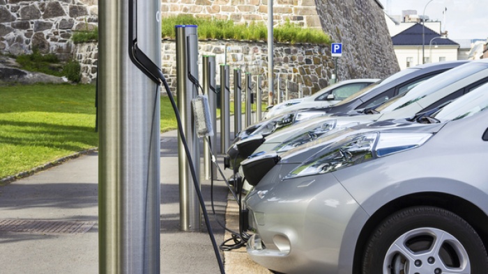Everything You Need to Know on Right of Way EV Charging